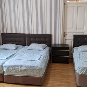 medeas-guest-house-batumi.batumihotels.net/